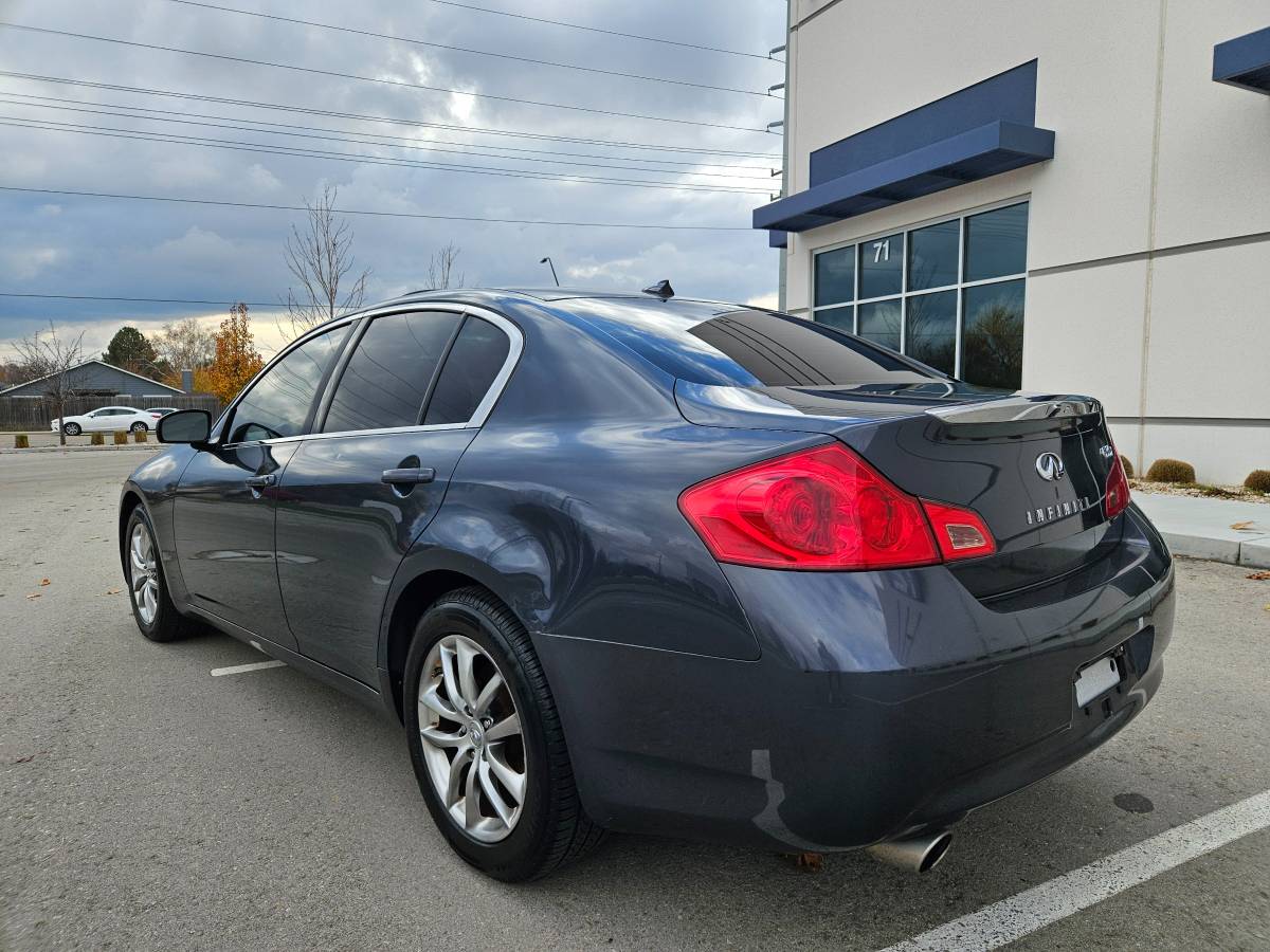 2008 Infiniti G35 photo 3