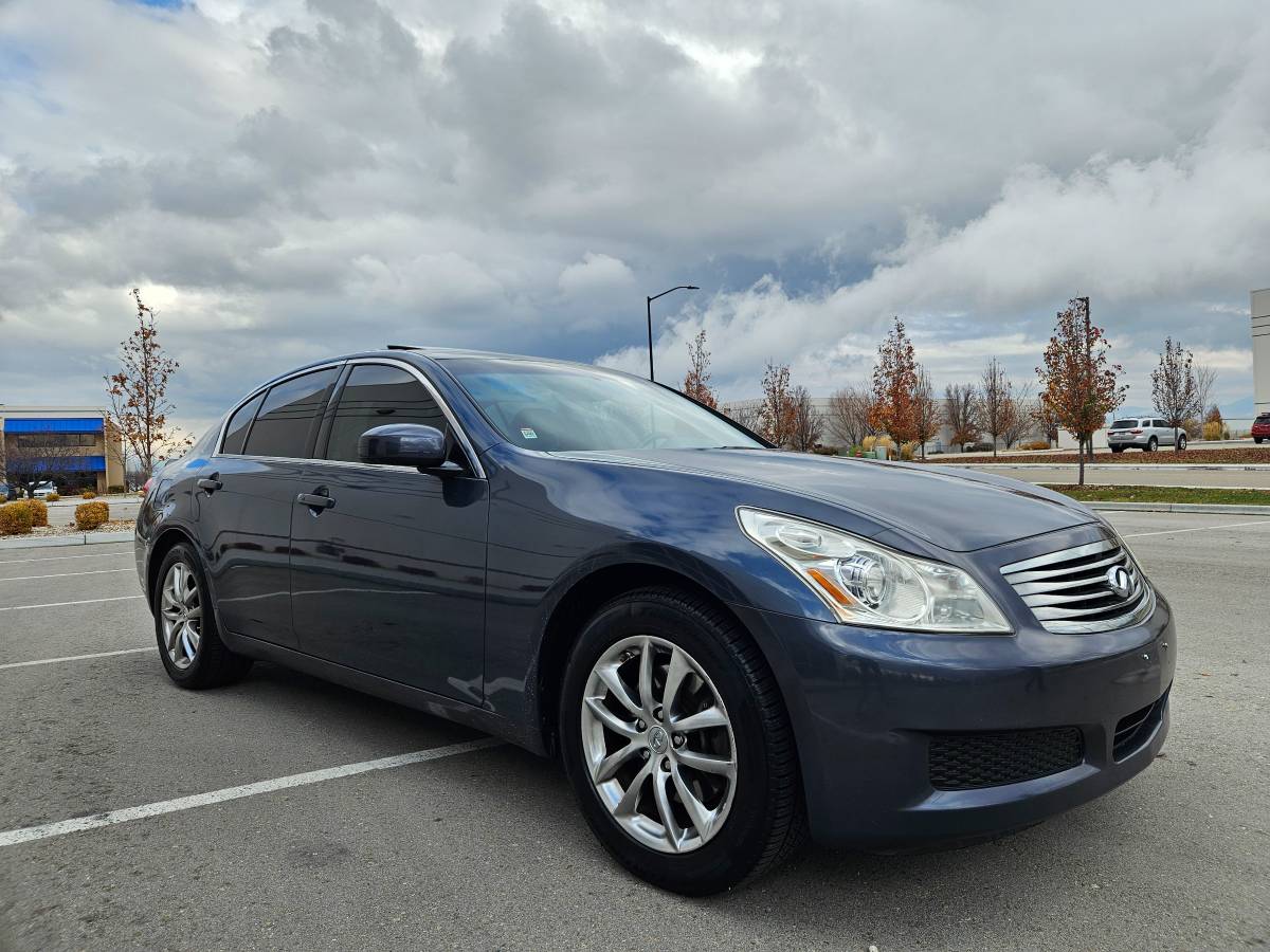 2008 Infiniti G35 photo 4